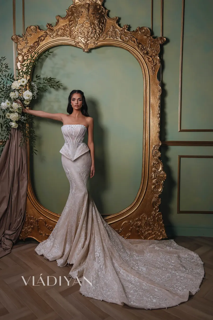 Robe de mariée Vladiyan Royal Modèle 2604, First Spring Automne-Hiver 2026