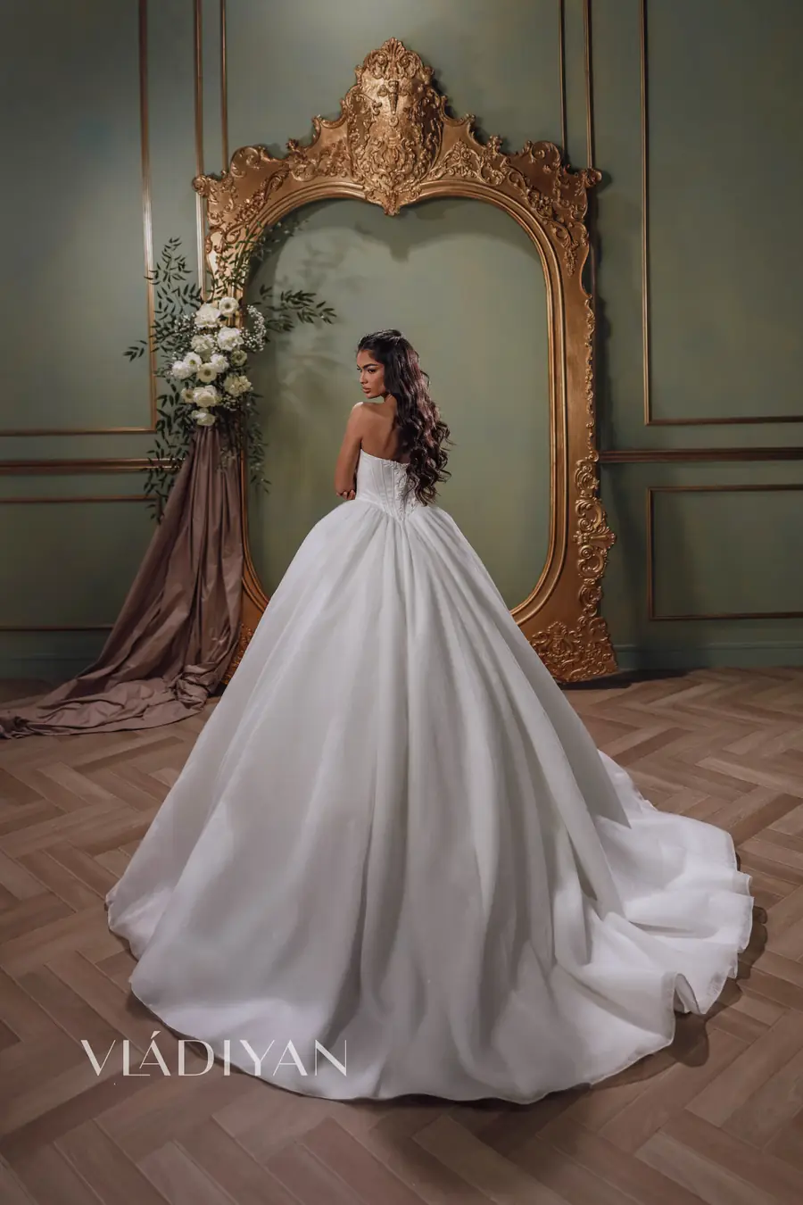 Vladiyan Royal Modèle 2622, vue 2