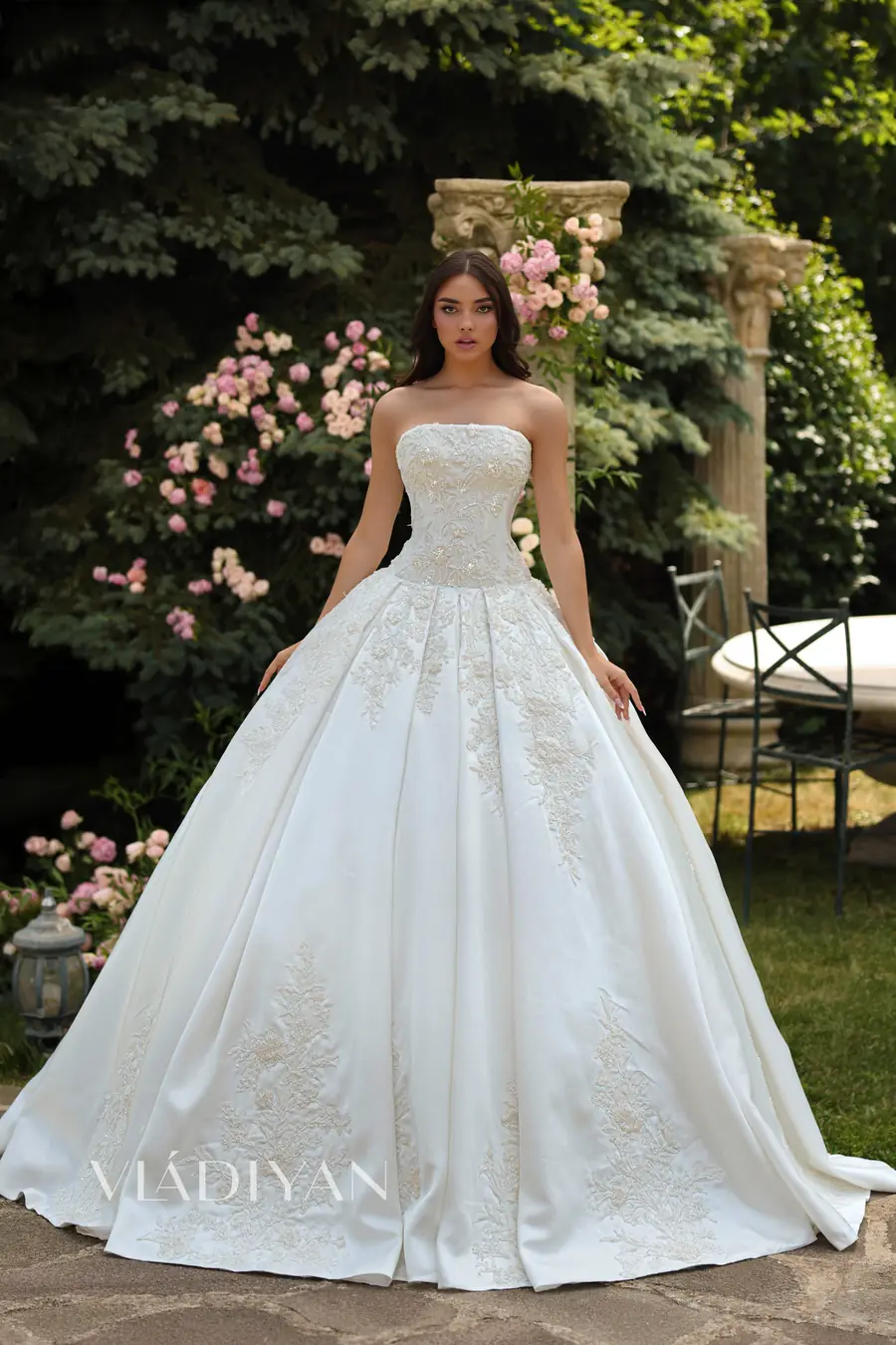 Robe de mariée Vladiyan Royal Modèle 2636, Royal Soul Printemps-Été 2026