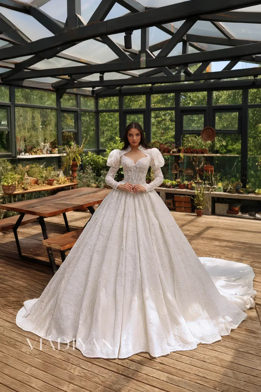 Robe de mariée Vladiyan Royal Modèle 2643, Royal Soul Printemps-Été 2026