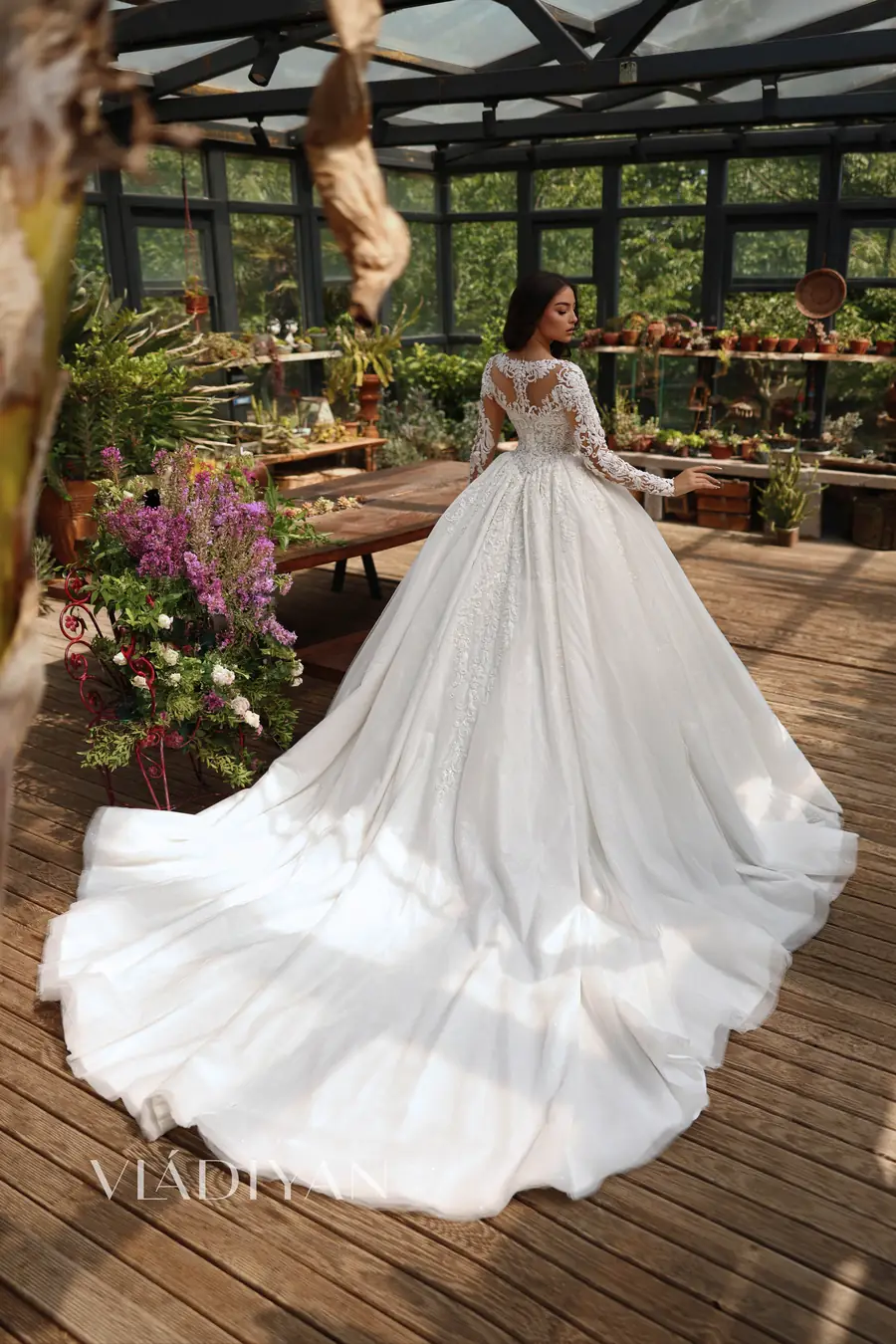 Robe de mariée Vladiyan Royal Modèle 2647, Royal Soul Printemps-Été 2026