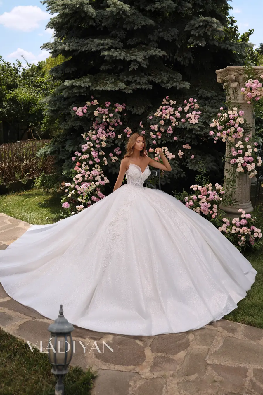 Robe de mariée Vladiyan Royal Modèle 2648, Royal Soul Printemps-Été 2026