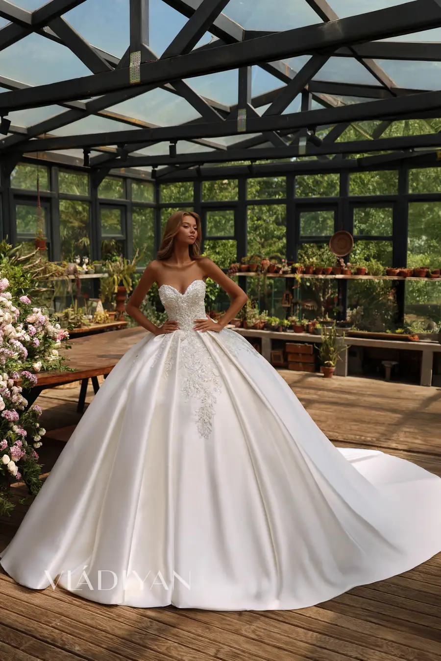 Robe de mariée Vladiyan Royal Modèle 2649, Royal Soul Printemps-Été 2026